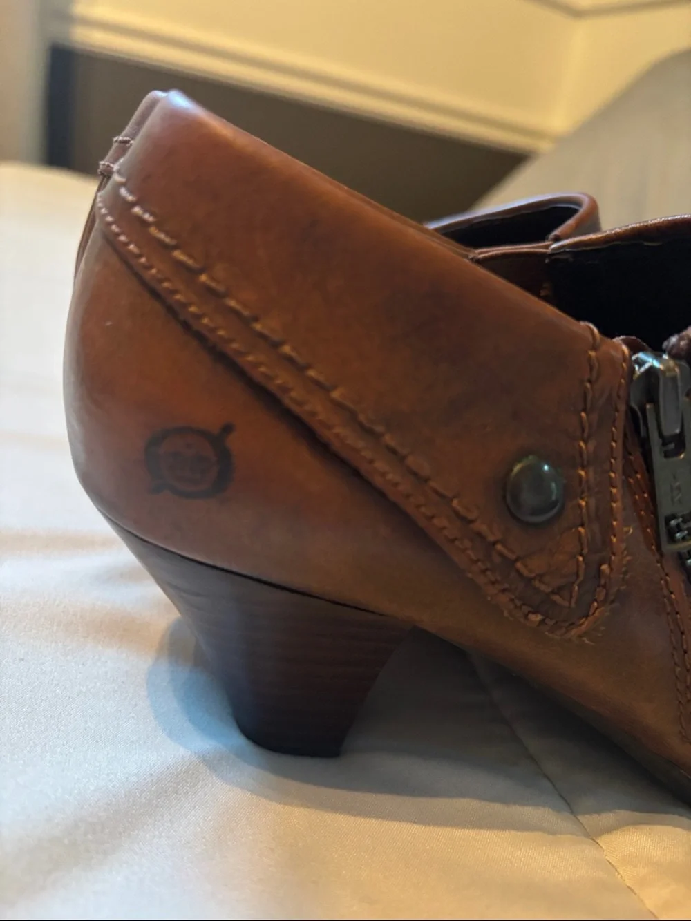 N/A classic brown